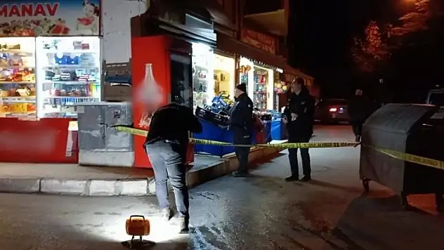 16 yaşındaki genç, bıçaklı saldırıda ağır yaralandı
