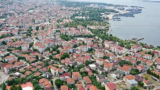 17 Ağustos Marmara Depremi'nin üzerinden 24 yıl geçti

