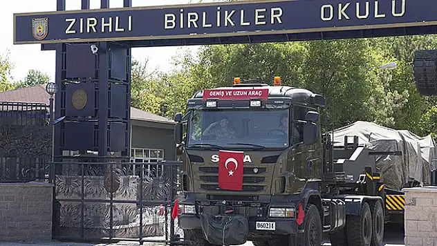 17 F16 Konya'ya getirildi