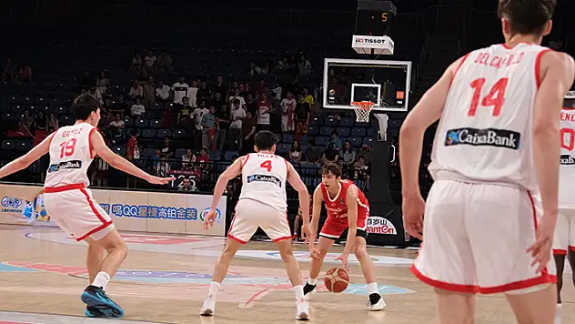 17 Yaş Altı Erkek Basketbol Milli Takımı, Dünya Kupası'nda yarı finalde
