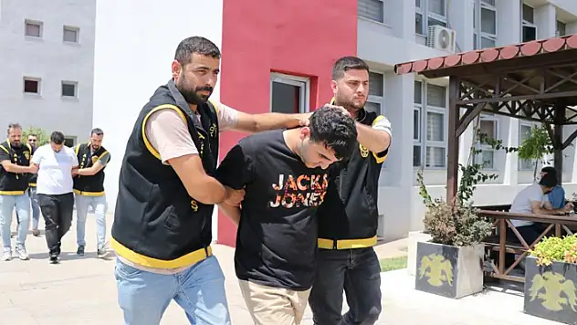 17 yaşındaki çocuk 3 bin 500 TL için öldürüldü
