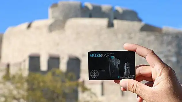 18-25 yaş arasındaki tüm gençlere ücretsiz Müzekart verilecek
