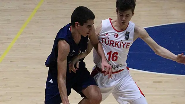 18 Yaş Milliler kampa girecek