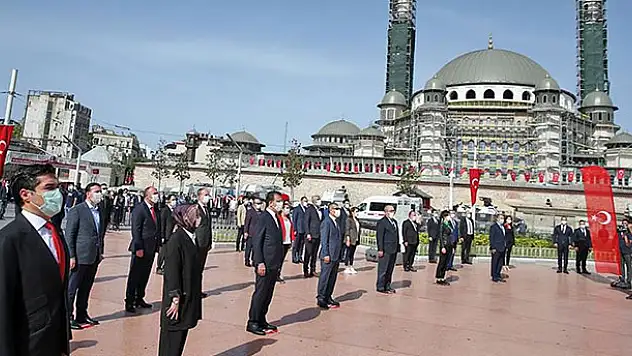19 Mayıs Atatürk'ü Anma, Gençlik ve Spor Bayramı kutlanıyor