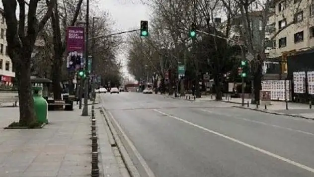 19 Mayıs'ta 4 gün sokağa çıkma yasağı! Market, bakkal, kasap ne zaman açılacak?