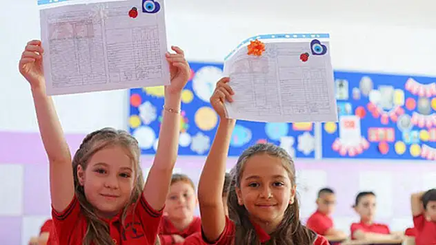 19 milyon öğrenci yarın karne alacak