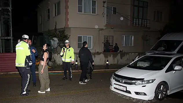 1.92 promil alkollü çıkan sürücü, babasına kaza yaptığını telefonda polise söyletti
