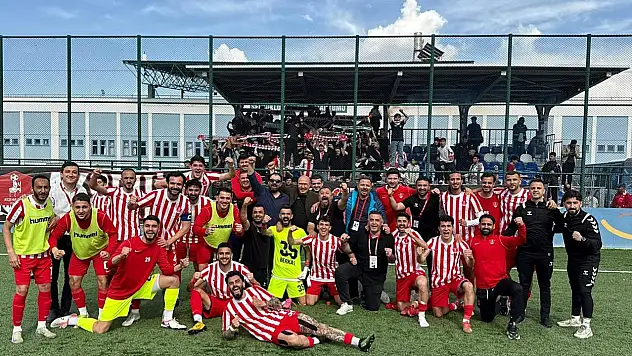 1922 Akşehirspor grubunu lider bitirdi! Hedef: 3. Lig
