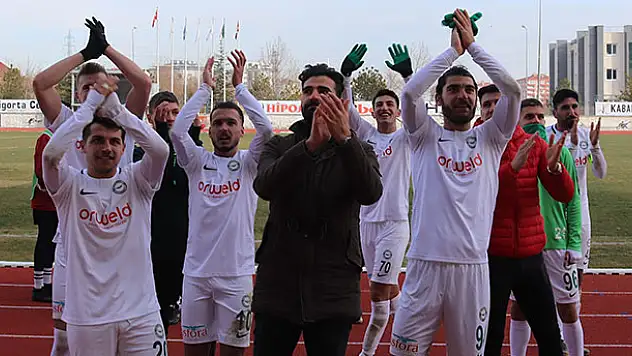 1922'de yüzler gülüyor