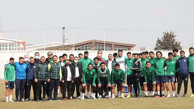 1922 Konyaspor'a yönetim morali