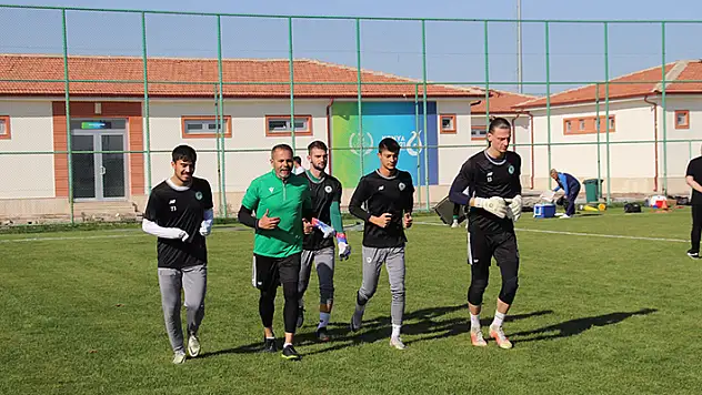 1922 Konyaspor- Akhisar maçının hakemleri açıklandı