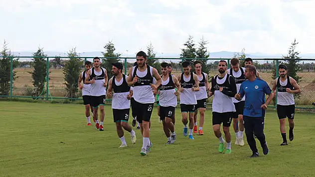1922 Konyaspor çalışıyor