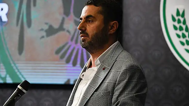 1922 Konyaspor'da başkan Ramazan Özbek görevi bıraktı