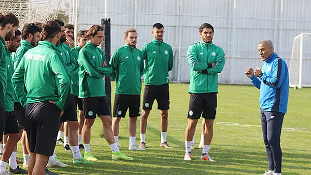1922 Konyaspor'da sakatlar can sıkıyor