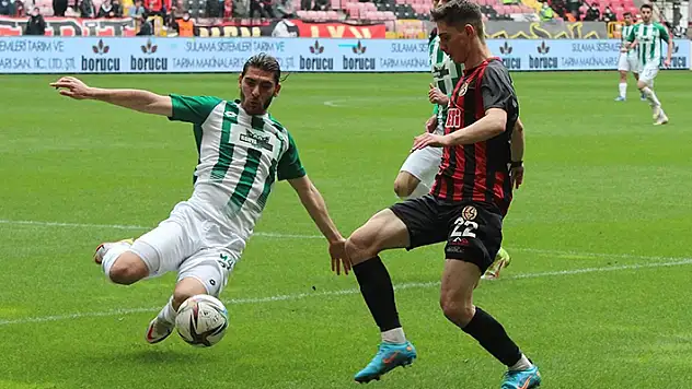 1922 Konyaspor hayati maça çıkıyor 