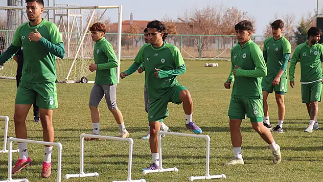 1922 Konyaspor, ilk yarıyı 3 puanla kapatmak istiyor