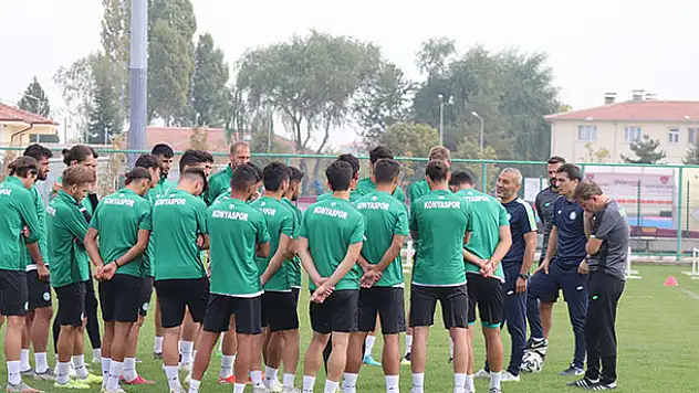 1922 Konyaspor İstanbul seferinde