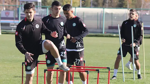 1922 Konyaspor izin yapıyor