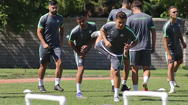 1922 Konyaspor kuvvet topluyor