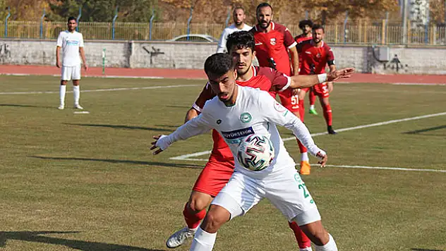 1922 Konyaspor lidere konuk olacak