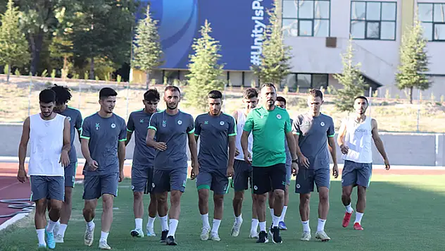 1922 Konyaspor ligi bekliyor
