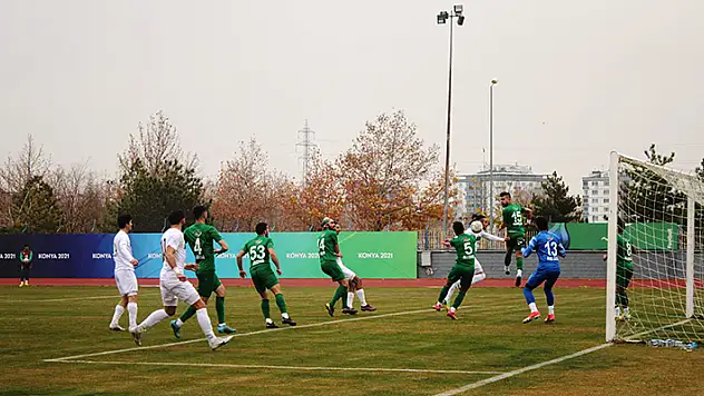 1922 Konyaspor, perdeyi açıyor
