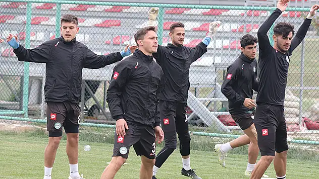 1922 KONYASPOR TEMMUZ'U BEKLİYOR