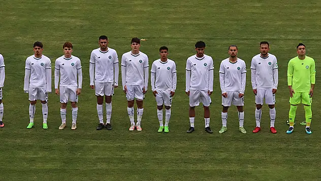 1922 Konyaspor uzatmada yıkıldı

