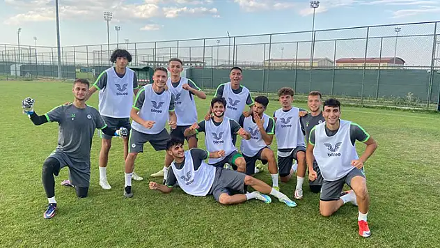 1922 Konyaspor'da çift idman
