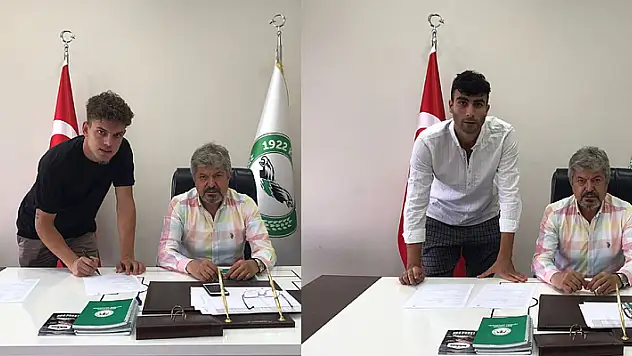 1922 Konyaspor'da çifte imza!
