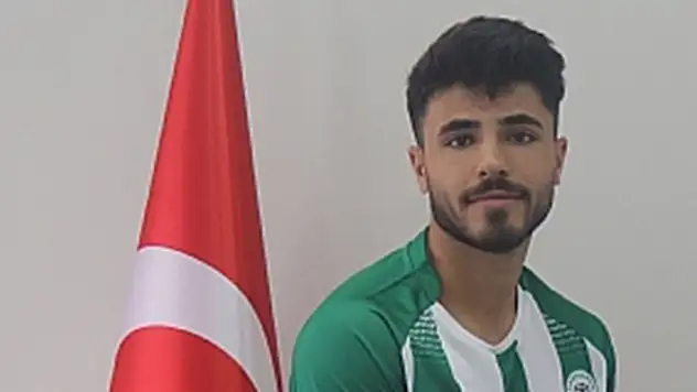 1922 Konyaspor'da Erkan Sasa'da gitti
