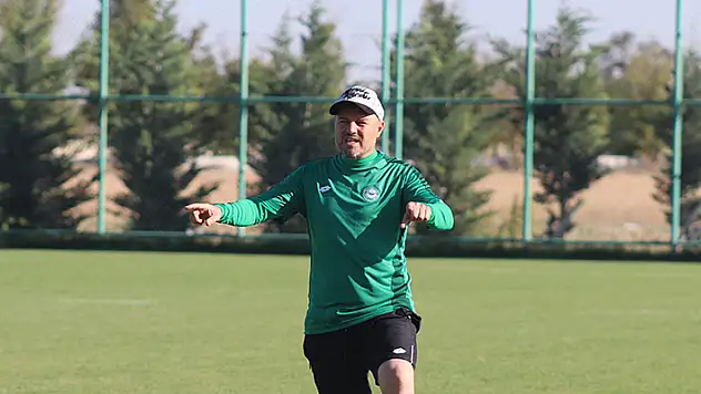 1922 Konyaspor'da Hakan Ünal dönemi