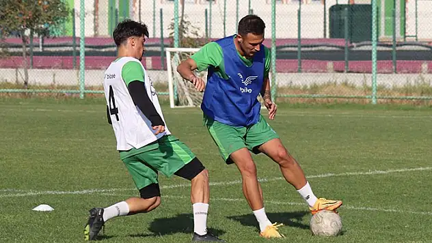 1922 Konyaspor'da parola, galibiyet!