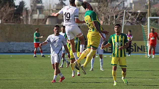 1922 KONYASPOR'DA YAPRAK KIPIRDAMIYOR!