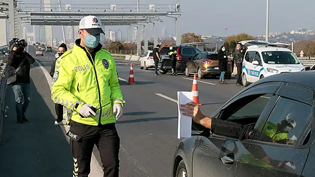 2-7 Aralık'ta sokağa çıkma kısıtlamalarına uymayan 37 bin 614 kişi hakkında işlem yapıldı