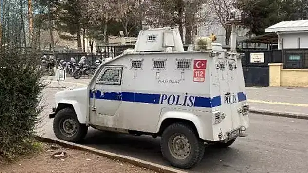 2 ilde PKK'nın şehir yapılanmasına operasyon
