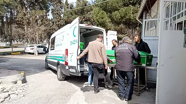 2 kardeş, arazi tartışmasında babasını öldürdü! Annesi ve kardeşini yaraladı
