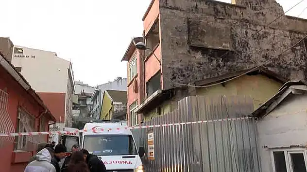 2 katlı binada çıkan yangında 1 yaşındaki bebek hayatını kaybetti