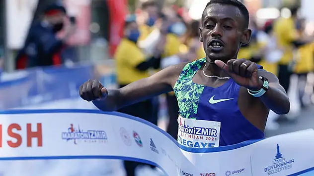 2. Uluslararası İzmir Maratonu koşuldu