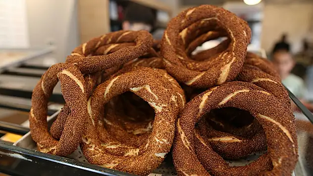 2 yılda 7'nci zam! Konya'da simit 4 lira oldu