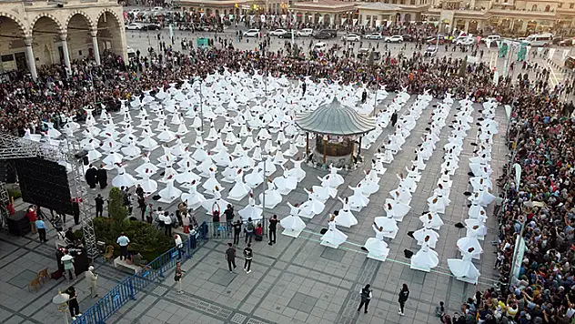 20. Uluslararası Konya Mistik Müzik Festivali'nde 250 semazen Sema Ayin-i Şerifi icra etti