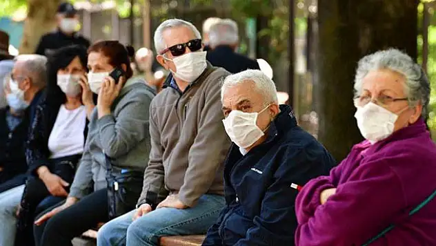20 yaş altı ve 65 yaş üstü için sokağa çıkma yasağı, saatler değişti...