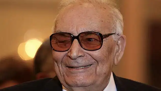 2015 Çukurova Ödülü Yaşar Kemal'in