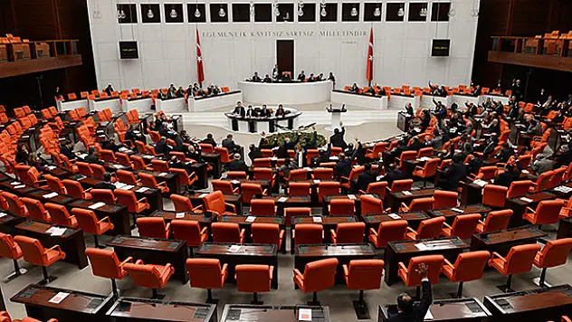 2016 bütçesi TBMM'ye sunuldu
