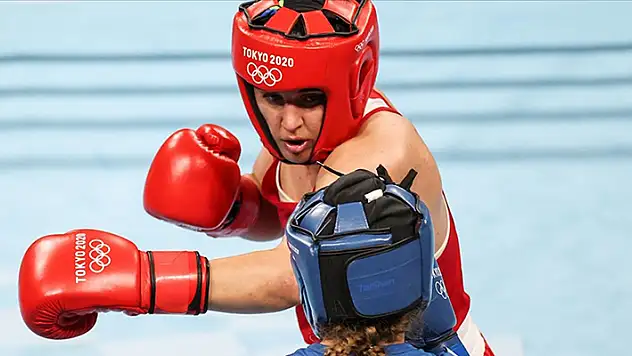 2020 Tokyo Olimpiyat Oyunları'nda Busenaz Sürmeneli olimpiyat madalyasını garantiledi

