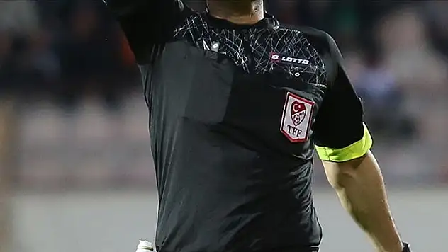 2024-2025 sezonunda Süper Lig'de görev yapacak hakemler belli oldu
