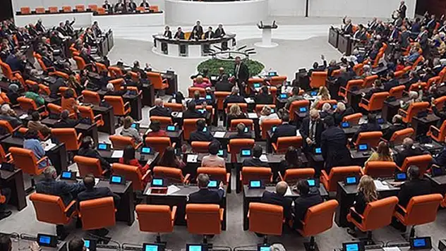 2025 Yılı Merkezi Yönetim Bütçe Kanunu Teklifi, TBMM Başkanlığına sunuldu