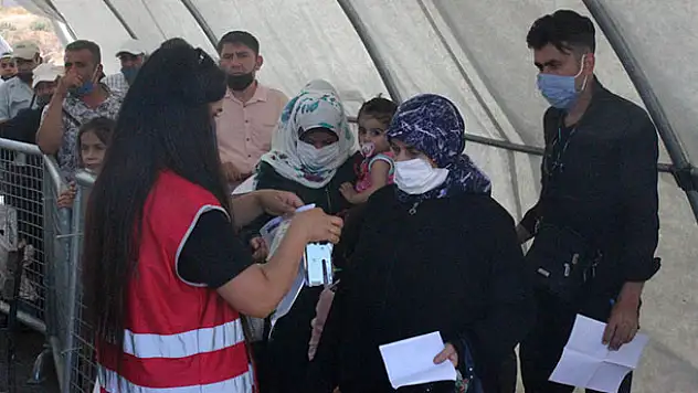 21 bin 500 Suriyeli bayram için ülkesine gitti
