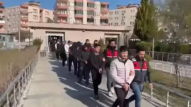 21 ilde Sibergöz operasyonu! 75 şüpheli yakalandı