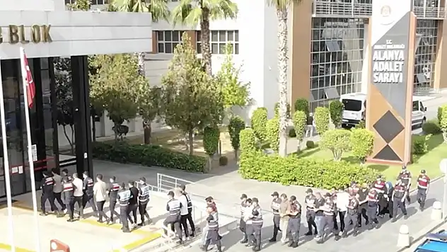 21 ildeki 'yasa dışı bahis ve dolandırıcılık' operasyonlarında 8 şüpheli tutuklandı